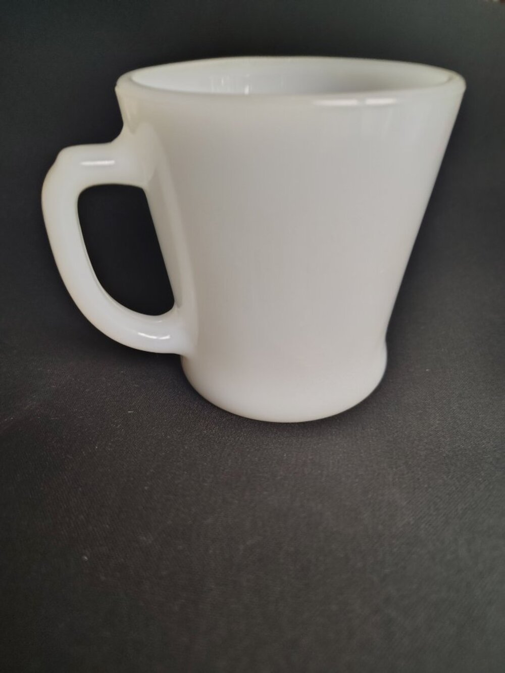 Vintage Anchor Hocking FIRE KING Oven Ware MUG CUP with D Handle; Flat Bottom
